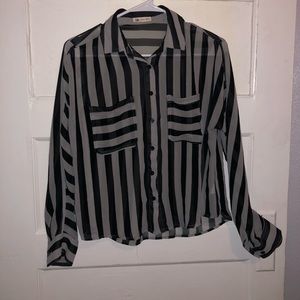 Button up Women’s shirt